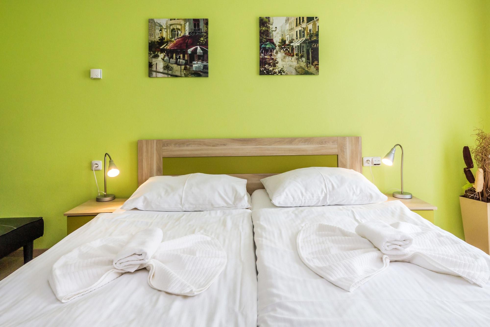 Nad Kralovnou Hotel & Restaurant Praha Eksteriør bilde