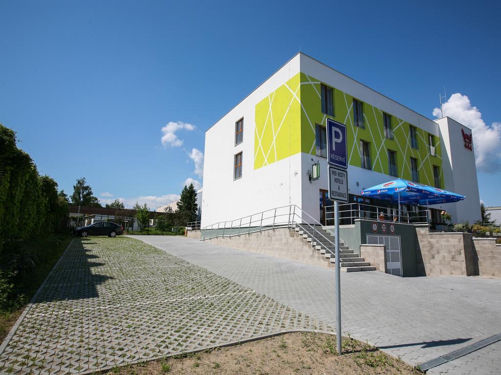 Nad Kralovnou Hotel & Restaurant Praha Eksteriør bilde