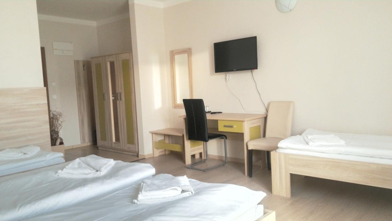 Nad Kralovnou Hotel & Restaurant Praha Eksteriør bilde